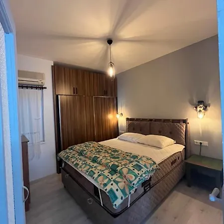 Centre House Apartment *
